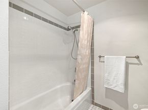 12423 4th Avenue W 6303, Everett WA 98204
