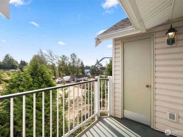 12423 4th Avenue W 6303, Everett WA 98204