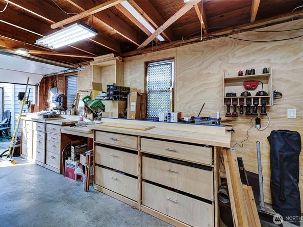 920 E 31st Street, Bremerton WA 98310