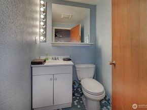 920 E 31st Street, Bremerton WA 98310