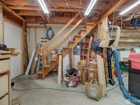 920 E 31st Street, Bremerton WA 98310