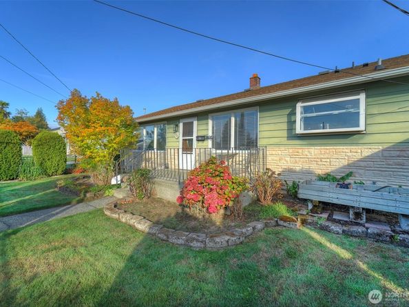 920 E 31st Street, Bremerton WA 98310