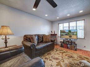 920 E 31st Street, Bremerton WA 98310