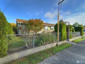 920 E 31st Street, Bremerton WA 98310
