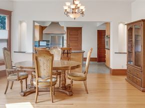 735 33 Avenue, Seattle WA 98122