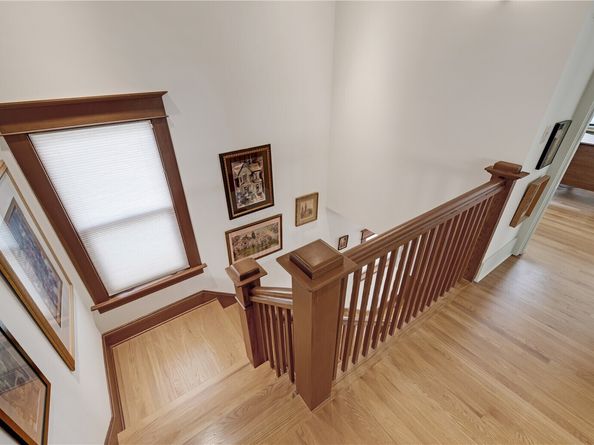 735 33 Avenue, Seattle WA 98122