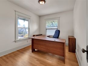 735 33 Avenue, Seattle WA 98122