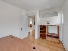 735 33 Avenue, Seattle WA 98122