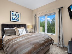 150 102nd Avenue SE 401, Bellevue WA 98004