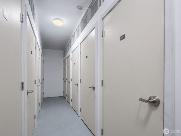 150 102nd Avenue SE 401, Bellevue WA 98004