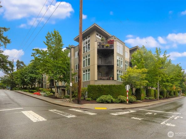 150 102nd Avenue SE 401, Bellevue WA 98004