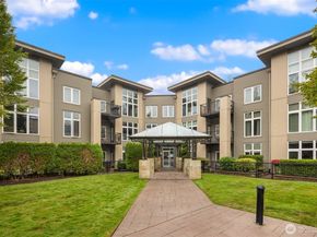 150 102nd Avenue SE 401, Bellevue WA 98004