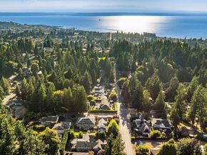 8718 200th Street SW, Edmonds WA 98026
