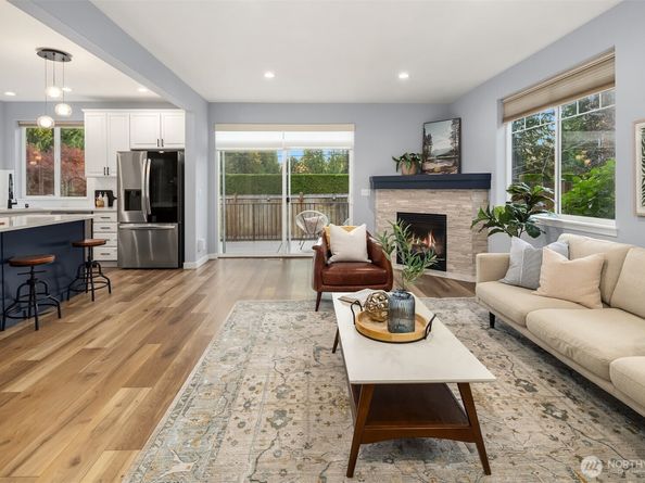 8718 200th Street SW, Edmonds WA 98026