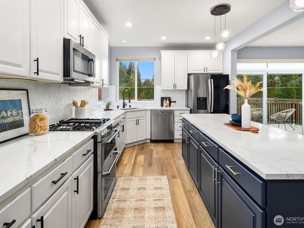 8718 200th Street SW, Edmonds WA 98026