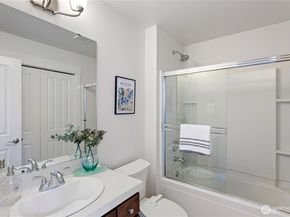 18521 46th Avenue SE, Bothell WA 98012