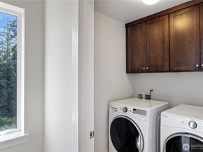 18521 46th Avenue SE, Bothell WA 98012