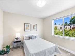 10615 NE 65th Lane, Kirkland WA 98033