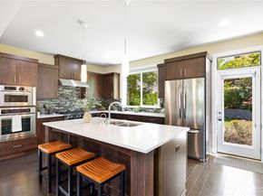 10615 NE 65th Lane, Kirkland WA 98033