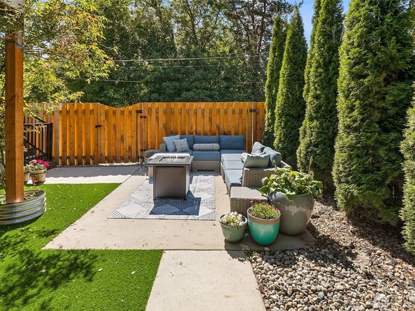38160 SE Cedar Street, Snoqualmie WA 98065