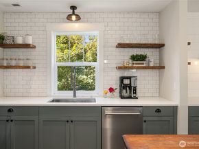 38160 SE Cedar Street, Snoqualmie WA 98065