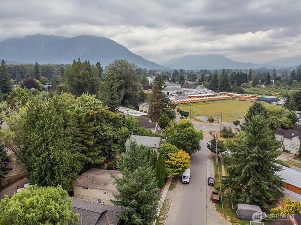 38160 SE Cedar Street, Snoqualmie WA 98065