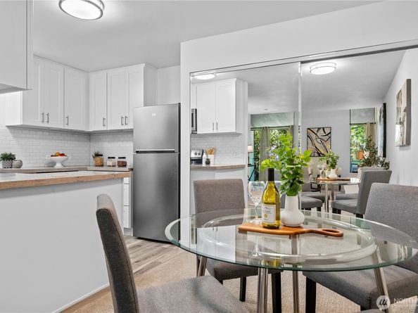 13932 NE 60th Street 150, Redmond WA 98052