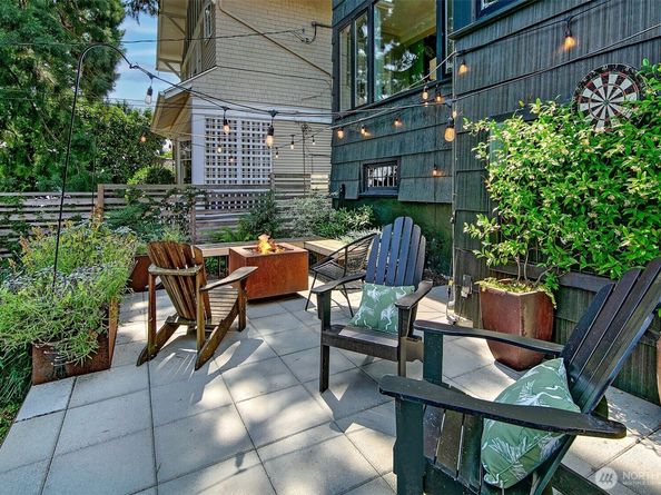 1525 Madrona Drive, Seattle WA 98122