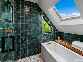 1525 Madrona Drive, Seattle WA 98122