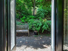 1525 Madrona Drive, Seattle WA 98122