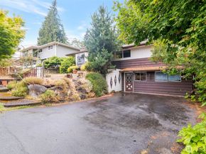 2124 N 167th Street, Shoreline WA 98133