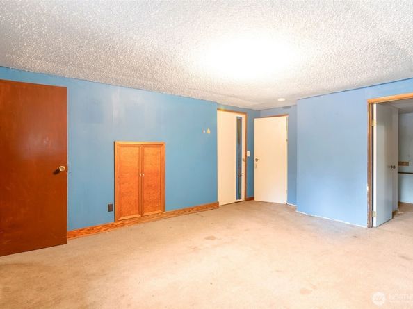 2124 N 167th Street, Shoreline WA 98133