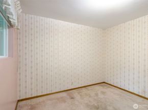 2124 N 167th Street, Shoreline WA 98133