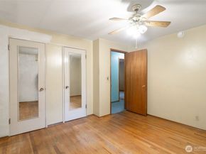 2124 N 167th Street, Shoreline WA 98133