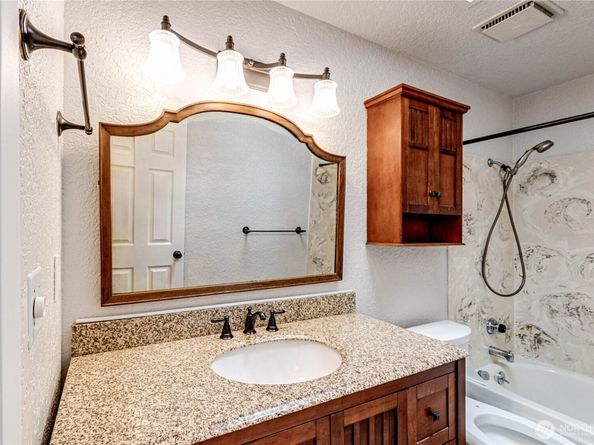 5410 189th Place SW, Lynnwood WA 98036