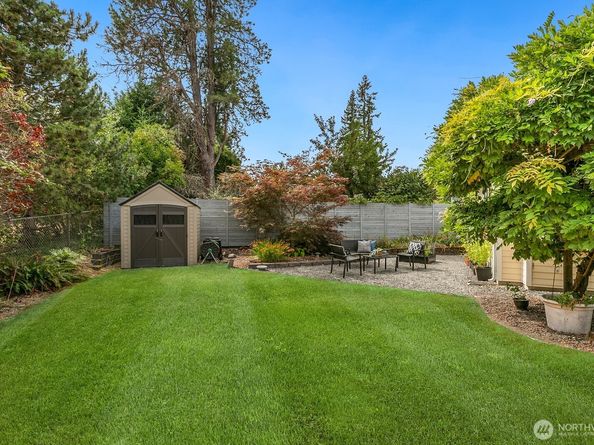 15153 SE Newport Way, Bellevue WA 98006