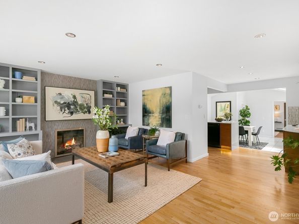 15153 SE Newport Way, Bellevue WA 98006