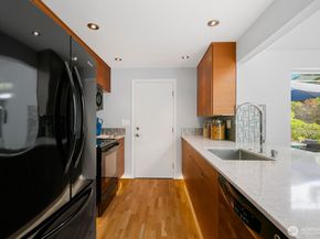 15153 SE Newport Way, Bellevue WA 98006