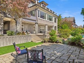 421 W Highland Drive, Seattle WA 98119