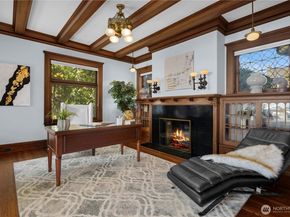 421 W Highland Drive, Seattle WA 98119