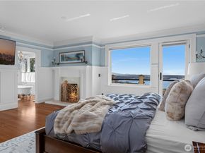 421 W Highland Drive, Seattle WA 98119