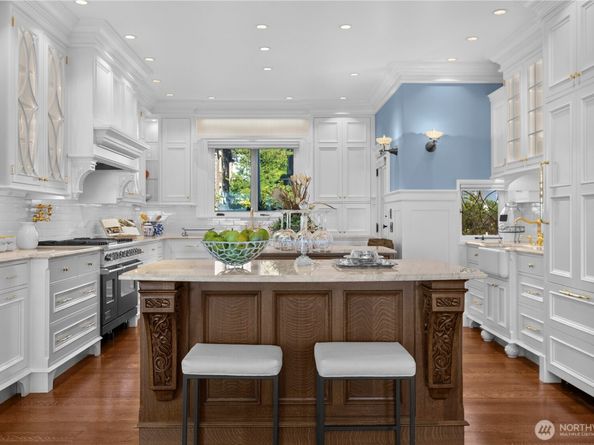 421 W Highland Drive, Seattle WA 98119