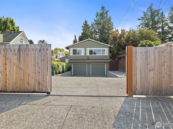 7307 35th Avenue SW, Seattle WA 98126