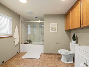 7307 35th Avenue SW, Seattle WA 98126