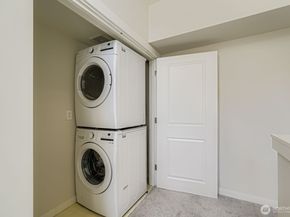 7307 Sand Pont Way NE 613, Seattle WA 98115