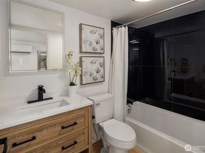 1624 Hoyt Avenue 1 & 2, Everett WA 98201