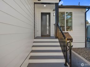 1624 Hoyt Avenue 1 & 2, Everett WA 98201
