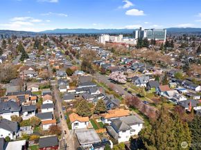 1624 Hoyt Avenue 1 & 2, Everett WA 98201