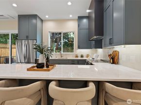 6543 Chapin Place N, Seattle WA 98103
