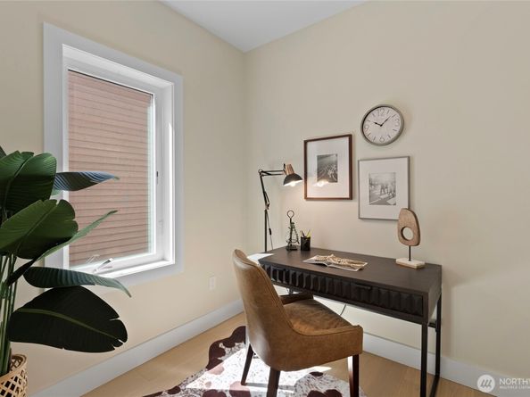 6543 Chapin Place N, Seattle WA 98103
